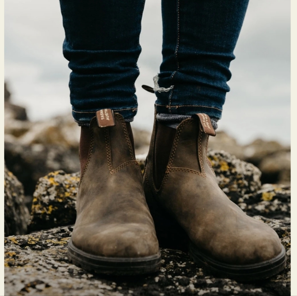 Blundstone Boots #585 Rustic Brown w7.5